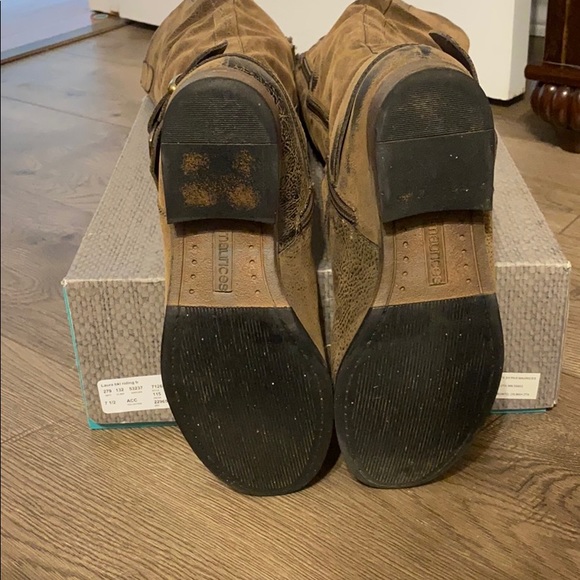 Brown Distressed Riding Boots Size 7.5 - Picture 5 of 5